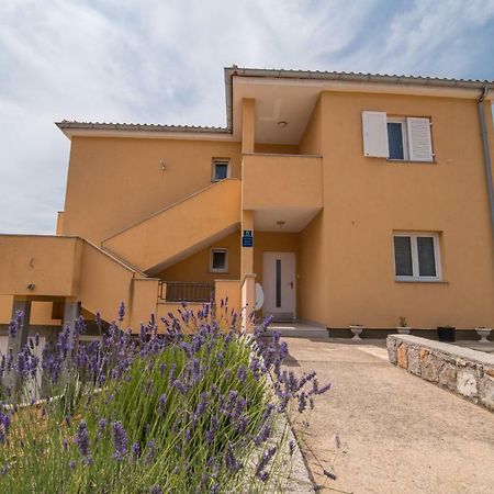 Apartments Sanjin Kornić Zewnętrze zdjęcie
