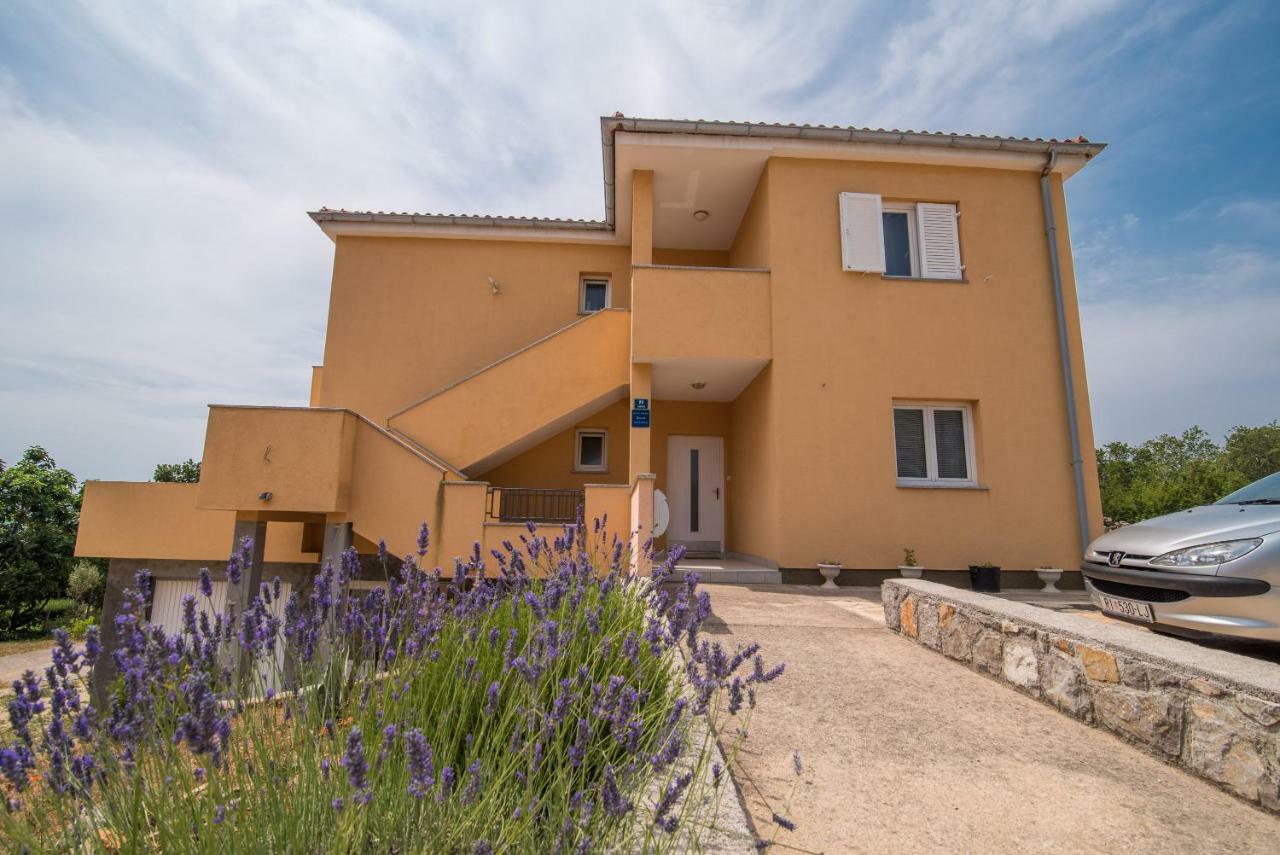 Apartments Sanjin Kornić Zewnętrze zdjęcie