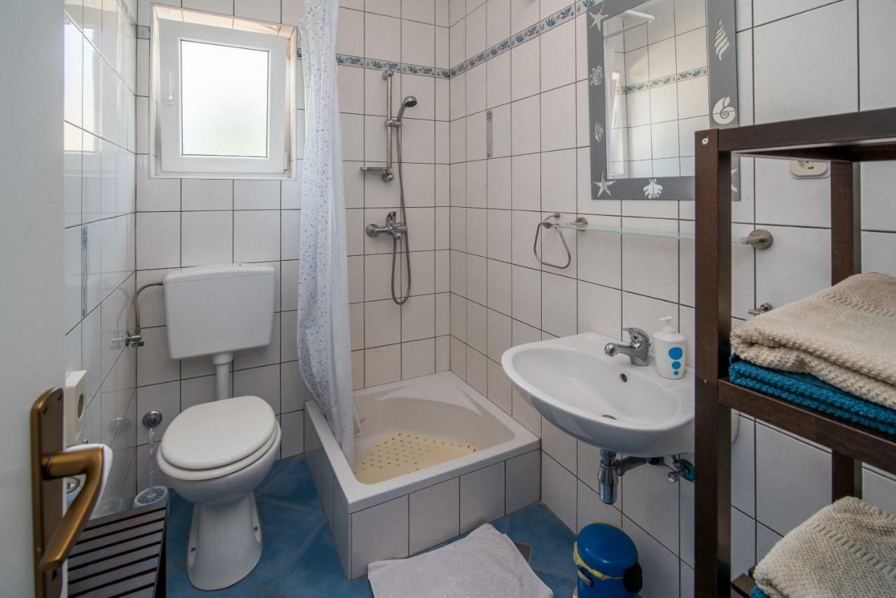 Apartments Sanjin Kornić Zewnętrze zdjęcie