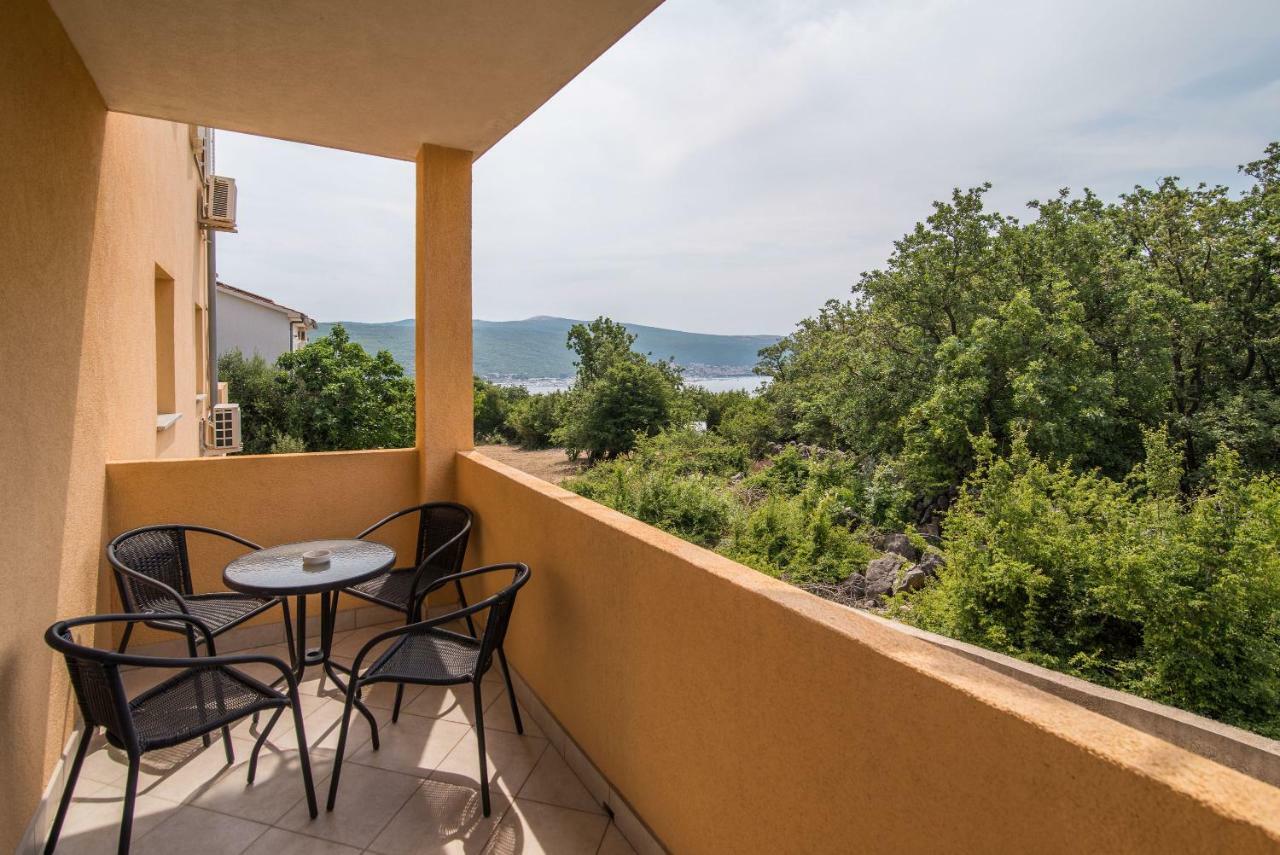 Apartments Sanjin Kornić Zewnętrze zdjęcie