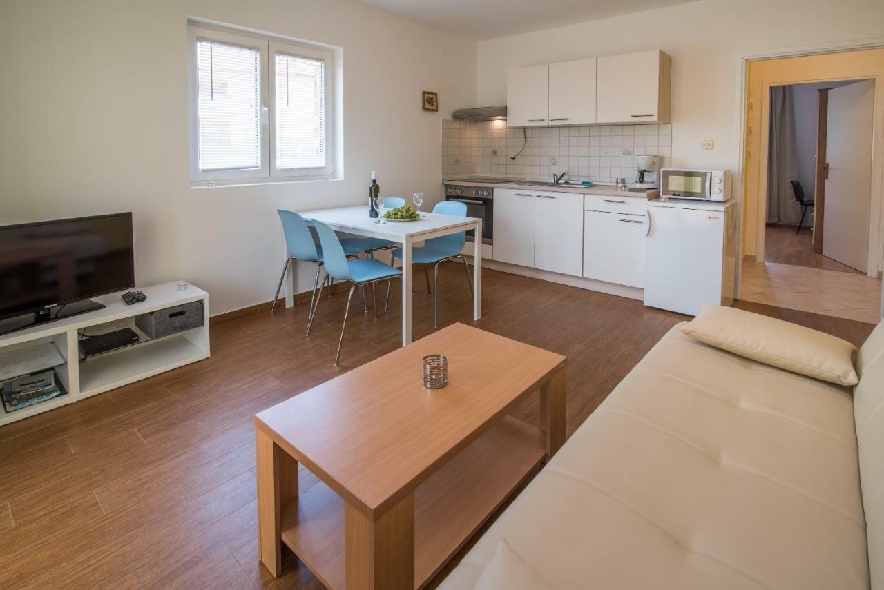 Apartments Sanjin Kornić Zewnętrze zdjęcie