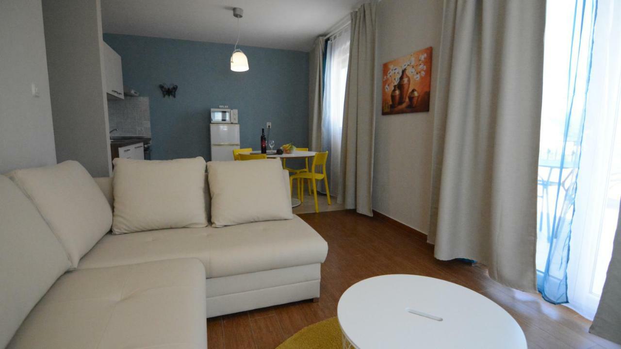 Apartments Sanjin Kornić Zewnętrze zdjęcie